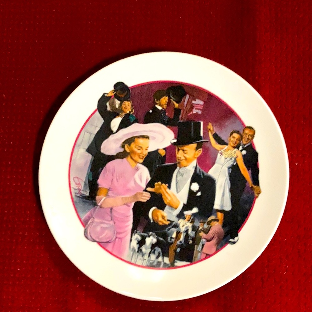 AVON COLLECTORS: Plate, EASTER PARADE 1975 FINAL